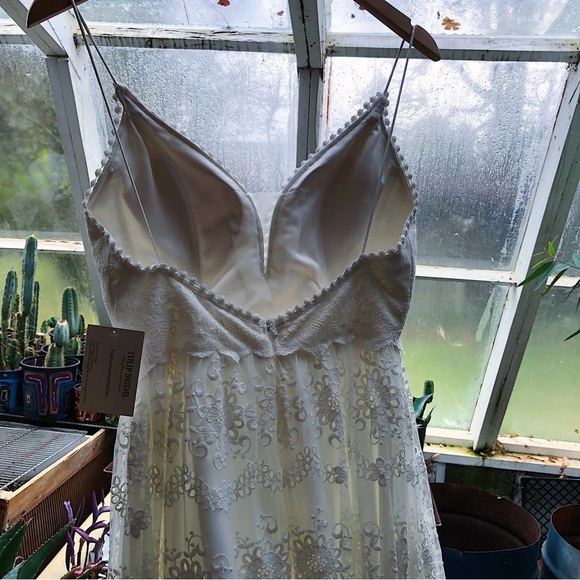 Floral Lace Wedding Gown NWT - Picture 5 of 8